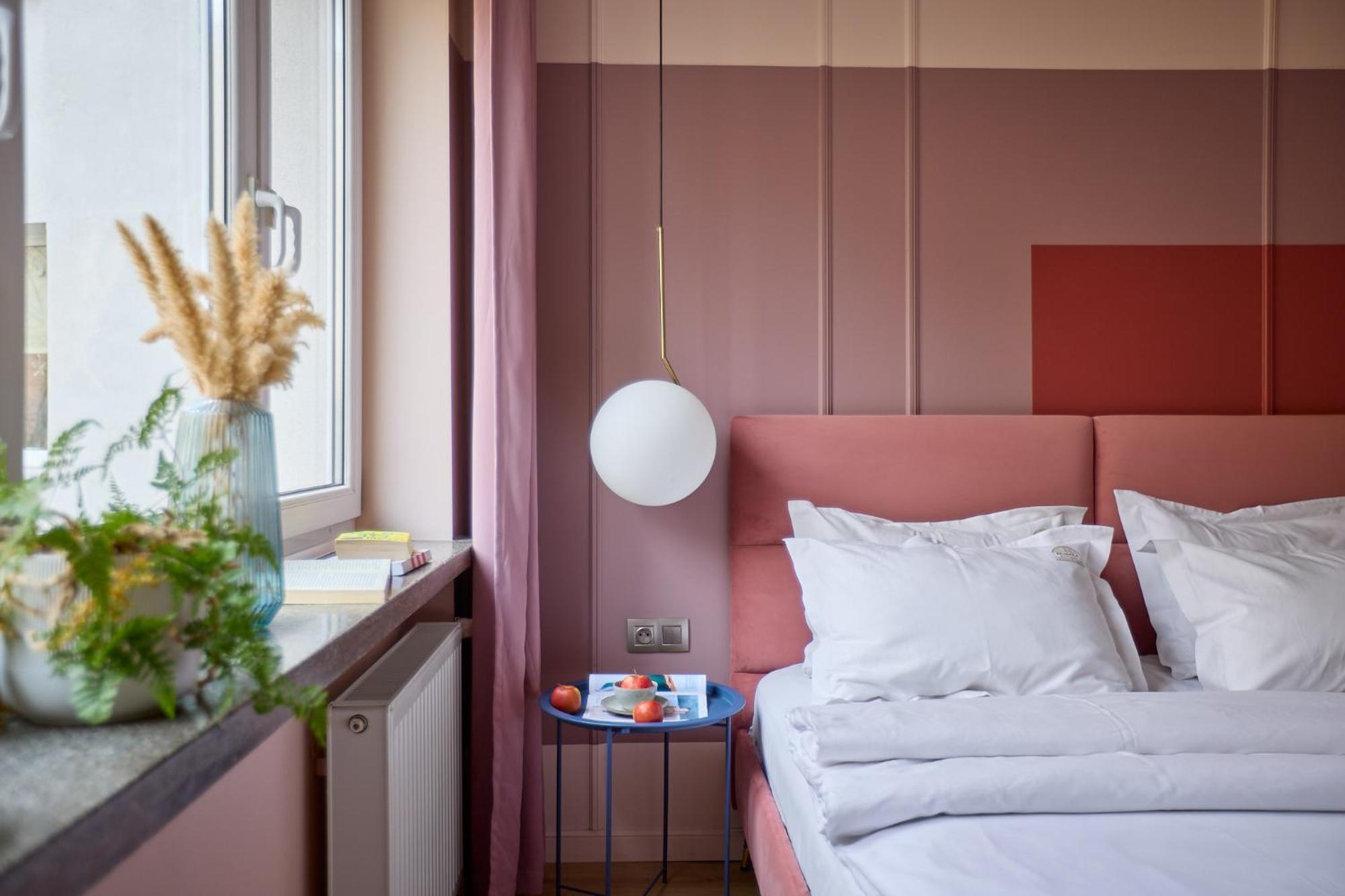 Polka Apartment 2-Bed — Photos 2