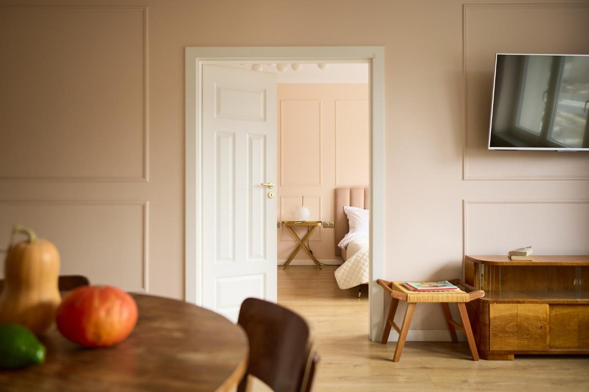 Polka Apartment 2-Bed — Photos 1
